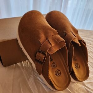 Brelzo Calvior Women's Suede Clogs Non-Slip Potato Shoes Slip-On Mules Platform